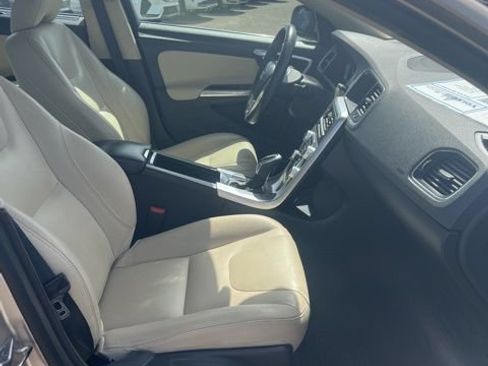 Used 2018 Volvo S60 T5 Inscription AWD/4WD image 31
