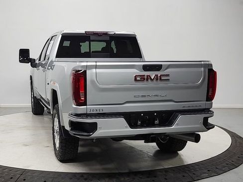 Used 2023 GMC Sierra 3500 Denali w/ Denali Ultimate Package AWD/4WD image 6