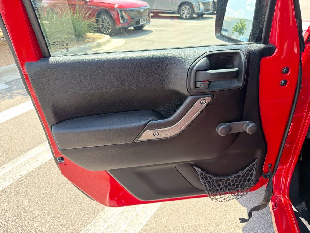 Used 2012 Jeep Wrangler Sport AWD/4WD image 15