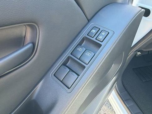 New 2026 Nissan Frontier S image 19