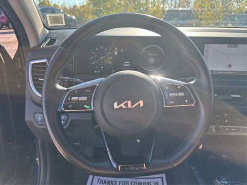 Used 2024 Kia Seltos SX w/ SX Sunroof Package image 32