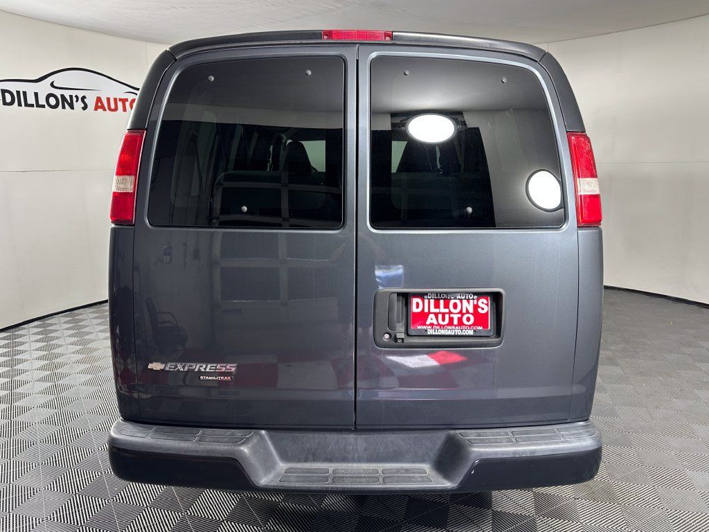 Used 2016 Chevrolet Express 2500 LS RWD image 5