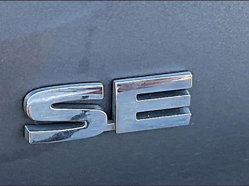 Used 2024 Mitsubishi Outlander SE image 21