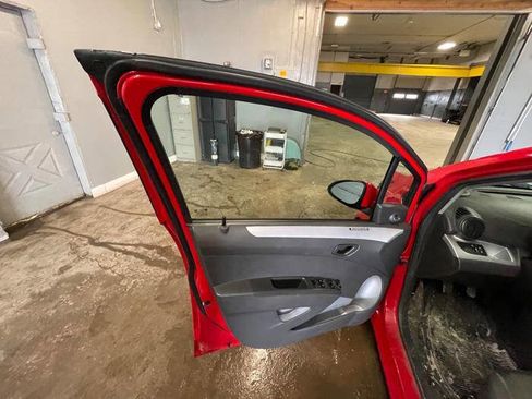 Used 2014 Chevrolet Spark LS image 22