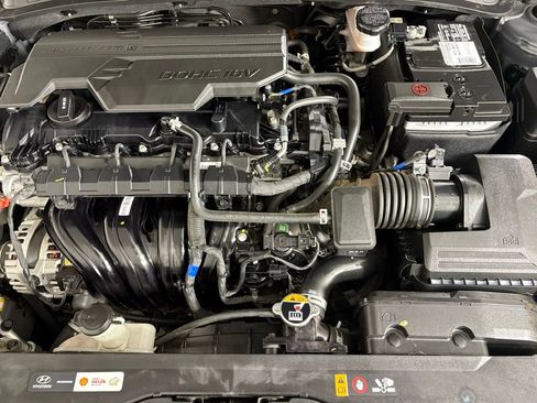 Used 2024 Hyundai Elantra SEL image 42