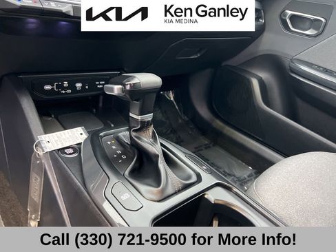 Certified 2025 Kia K4 EX image 35