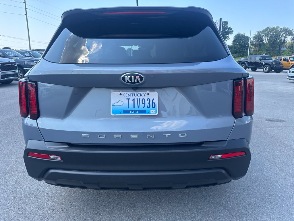 Used 2021 Kia Sorento LX FWD image 6