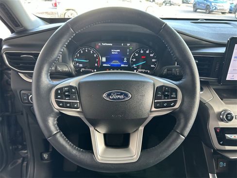 Used 2023 Ford Explorer XLT w/ Equipment Group 202A image 17