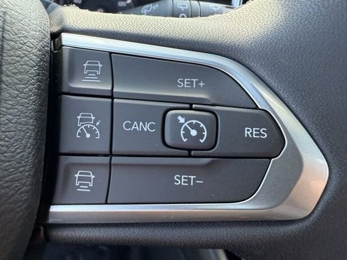 New 2026 Jeep Compass Limited image 17