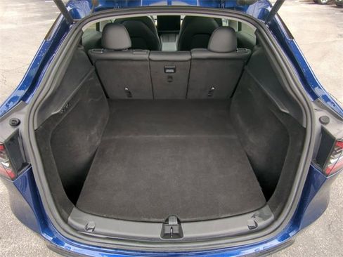 Used 2023 Tesla Model Y Long Range image 14