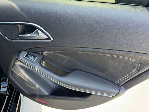 Used 2018 Mercedes-Benz CLA 250 image 9
