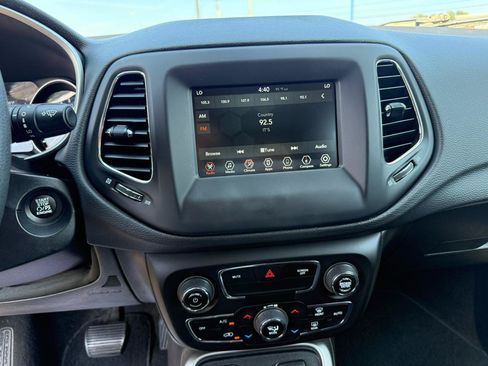 Used 2020 Jeep Compass Sport FWD image 10