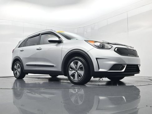 Used 2019 Kia Niro LX FWD image 44
