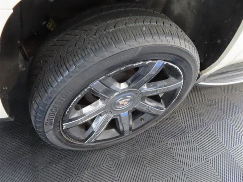 Used 2015 Cadillac Escalade ESV Luxury RWD image 8