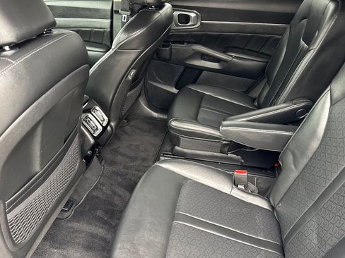 Used 2022 Kia Sorento SX image 14