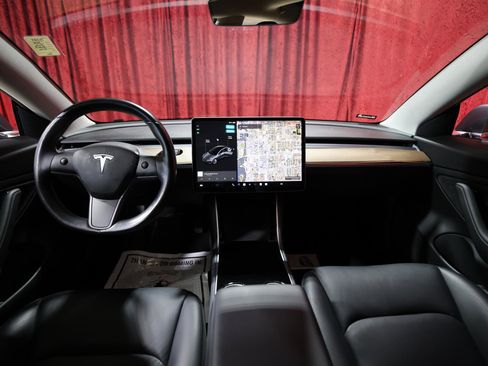 Used 2018 Tesla Model 3 Long Range image 14