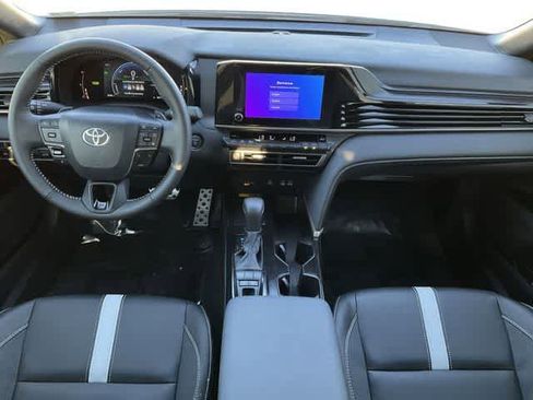 Used 2026 Toyota Camry SE image 18