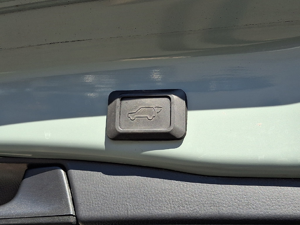 Used 2021 Toyota RAV4 XLE w/ Convenience Package AWD/4WD image 31