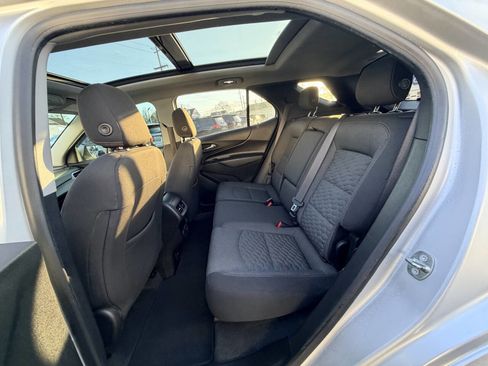 Used 2018 Chevrolet Equinox LT image 29