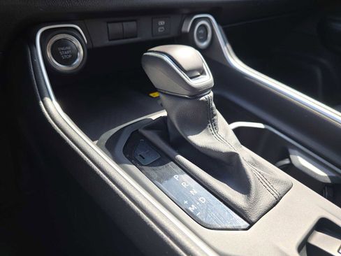 Certified 2025 Toyota Grand Highlander FWD image 32