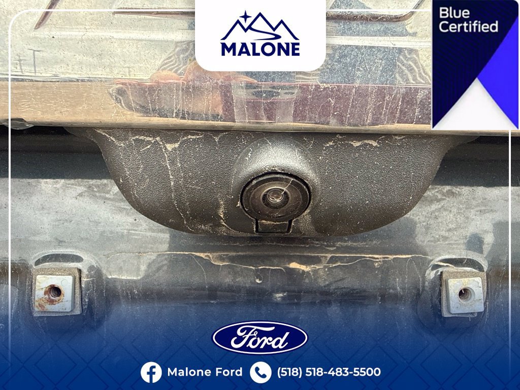 Used 2023 Ford Explorer XLT AWD/4WD image 19