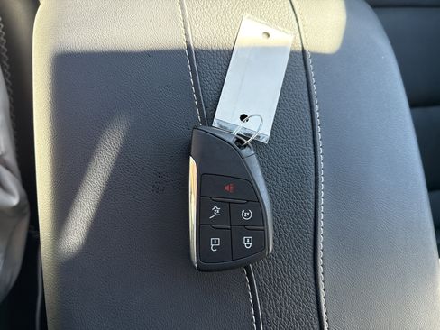 Used 2025 GMC Acadia Denali image 29