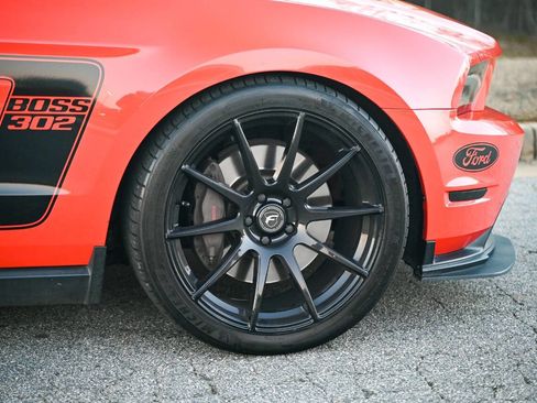 Used 2012 Ford Mustang Boss 302 w/ Boss 302 Accessory Pkg image 39