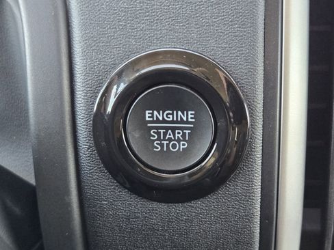 Used 2025 Ford Expedition Active image 20