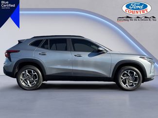 Used 2024 Chevrolet Trax LT w/ Driver Confidence Package image 1