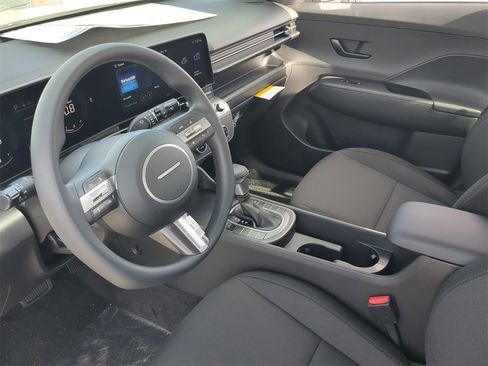 New 2026 Hyundai Kona SE image 17