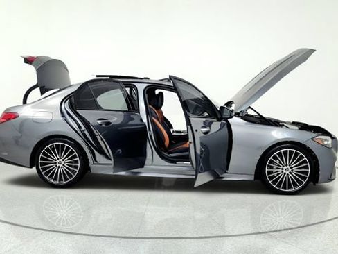 Used 2024 Mercedes-Benz C 300 Sedan image 20