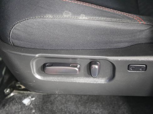 Used 2022 Toyota Tacoma SR5 image 21