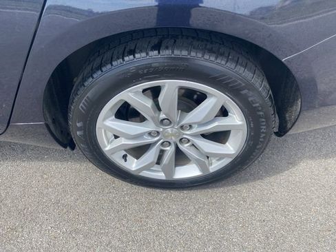 Used 2018 Chevrolet Impala LT image 23