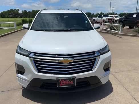 Used 2023 Chevrolet Traverse Premier AWD/4WD image 4