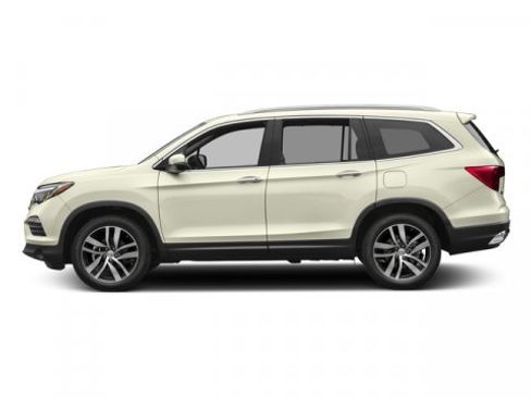 Used 2017 Honda Pilot Touring image 3