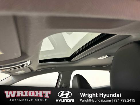 Certified 2023 Hyundai Elantra Limited image 30