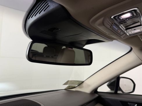 Used 2022 Lincoln Corsair AWD w/ Equipment Group 101A image 18