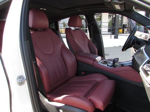 Used 2022 BMW X6 xDrive40i w/ Premium Package AWD/4WD image 39