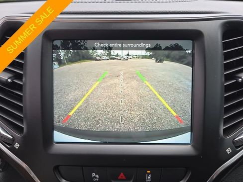 Certified 2022 Jeep Cherokee Latitude Lux FWD image 18