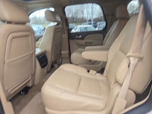 Used 2013 Chevrolet Tahoe LTZ image 41