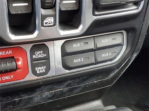 Used 2020 Jeep Gladiator Rubicon w/ Dual Top Group image 25