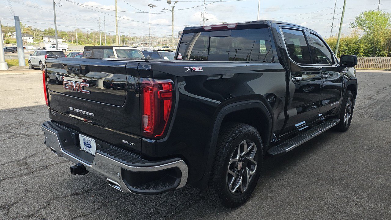 Used 2024 GMC Sierra 1500 SLT w/ SLT Premium Plus Package AWD/4WD image 5