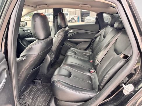 Used 2015 Dodge Dart SE w/ Convenience Group FWD image 11