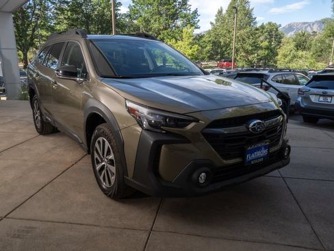 Certified 2025 Subaru Outback Premium AWD/4WD image 2