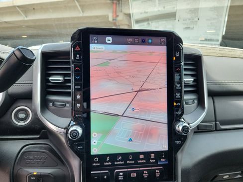 New 2025 RAM 2500 Laramie image 28