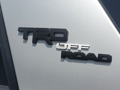 Certified 2021 Toyota 4Runner TRD Off-Road AWD/4WD image 12