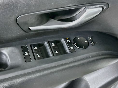 Used 2025 Hyundai Santa Cruz SEL FWD image 15