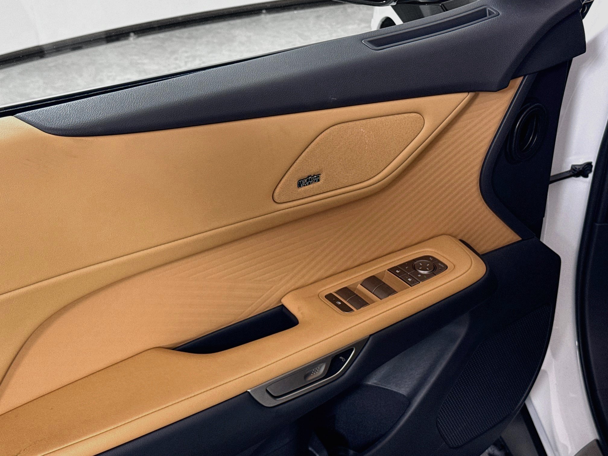 New 2026 Lexus ES 350h w/ Cold Area Package FWD image 19