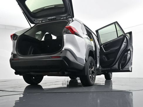 Used 2022 Toyota RAV4 LE FWD image 49