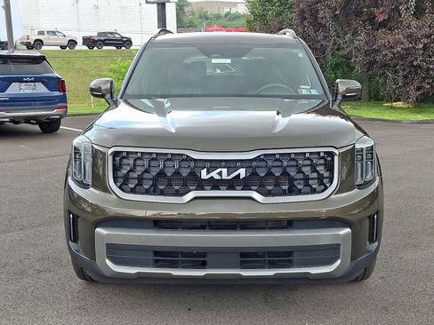 Used 2023 Kia Telluride EX X-Line AWD/4WD image 2